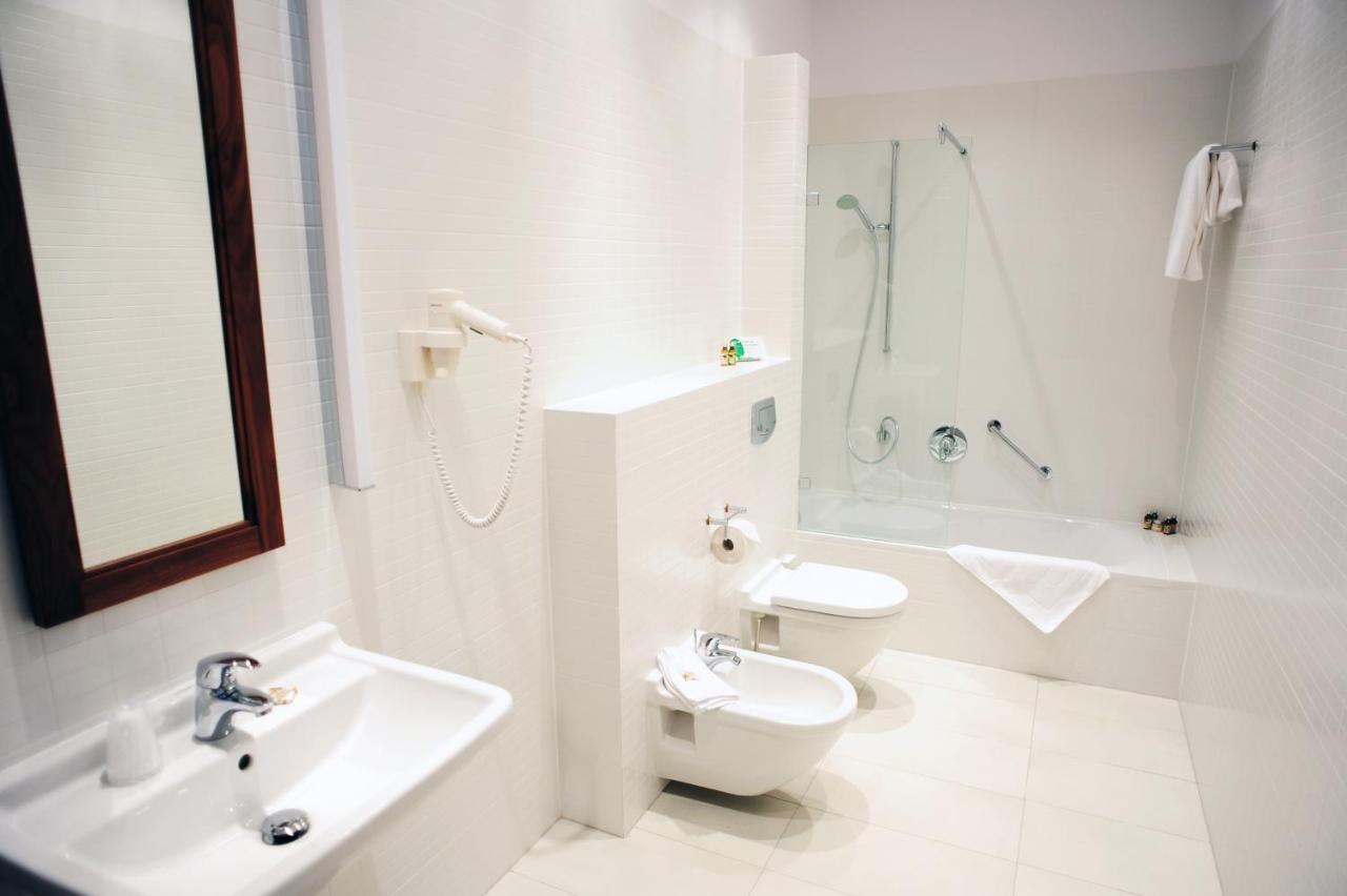 Hotel Zamek ルブリニェツ エクステリア 写真