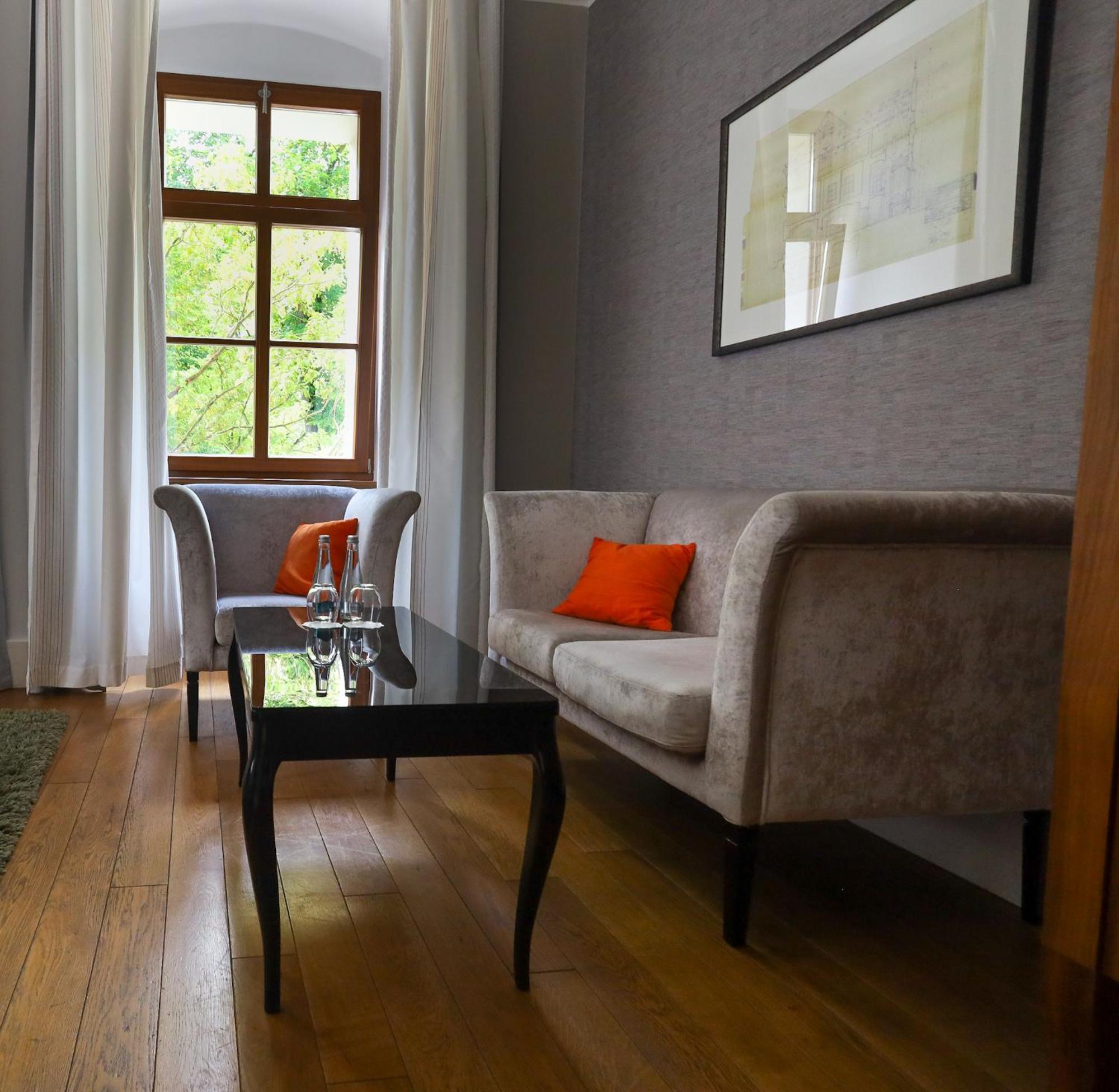 Hotel Zamek ルブリニェツ エクステリア 写真